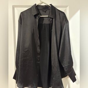 DYNAMITE L 
Black Cinched Satin Shirt